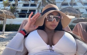 brattyxxdoll Photo #24