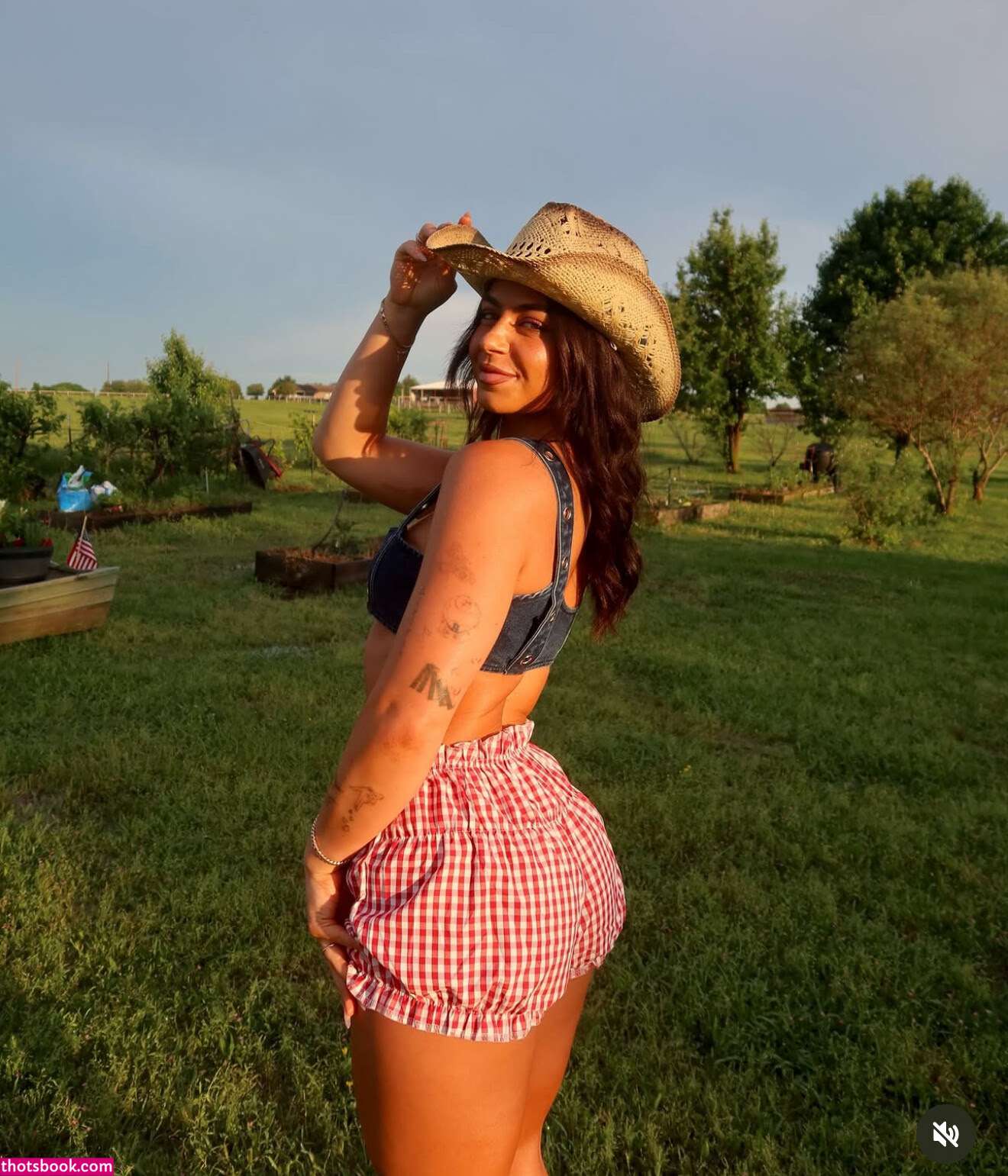 nikkidoyon Photo #25