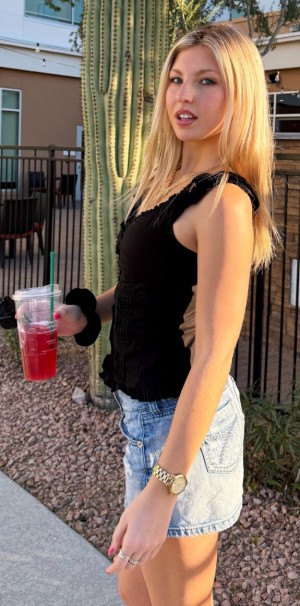 Erin Naylor Photo #32