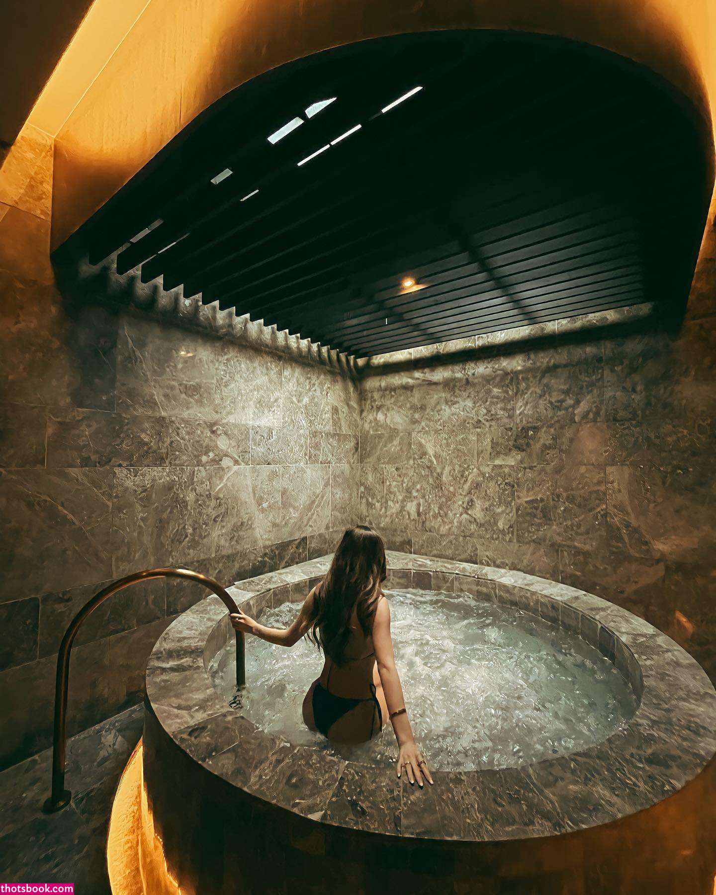 Anna Marcelo Photo #10