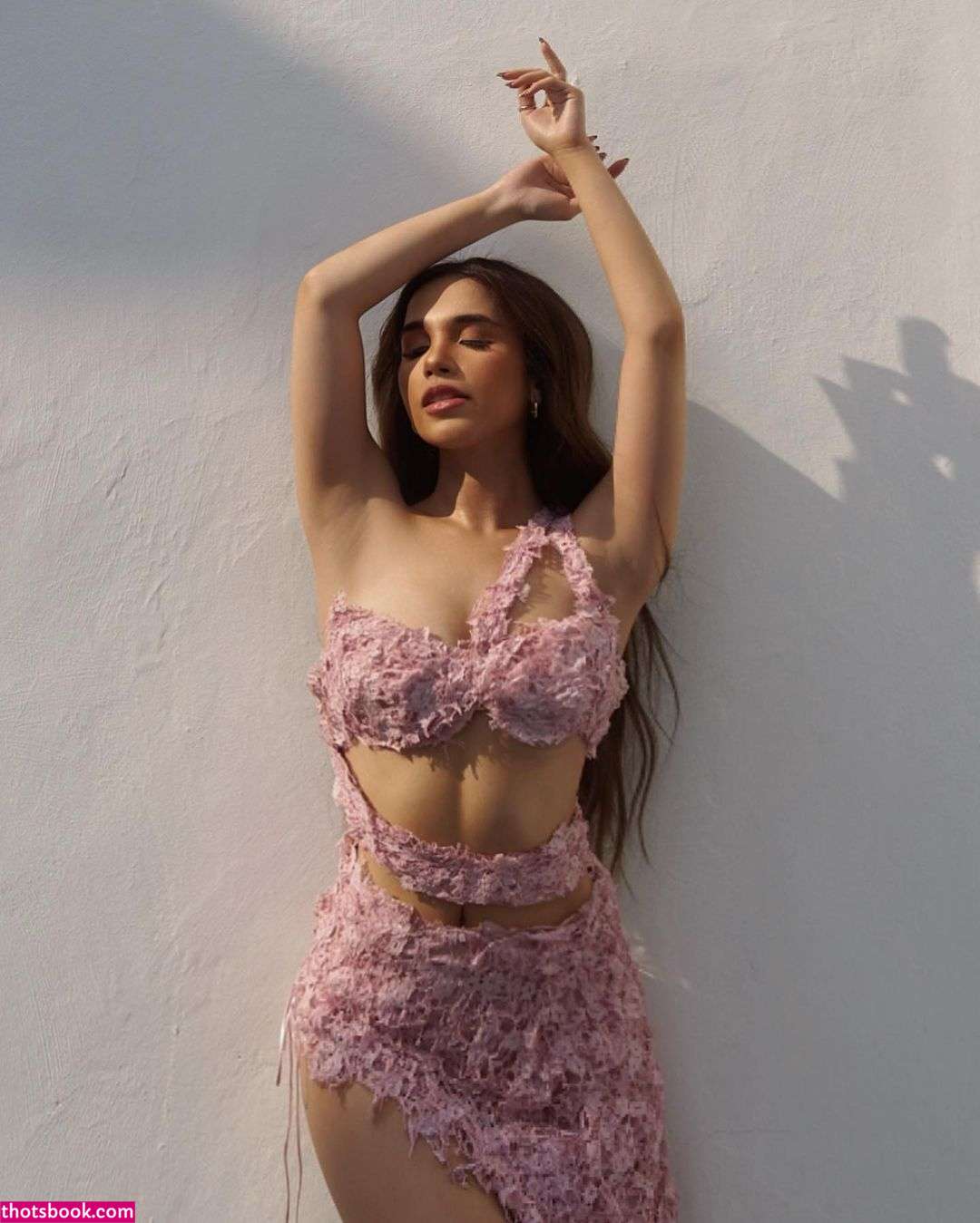 Anna Marcelo Photo #17