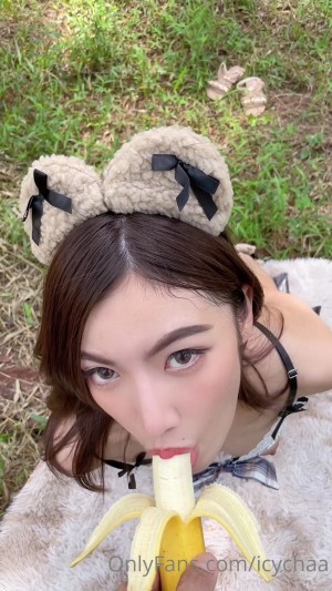 icychaa Photo #7