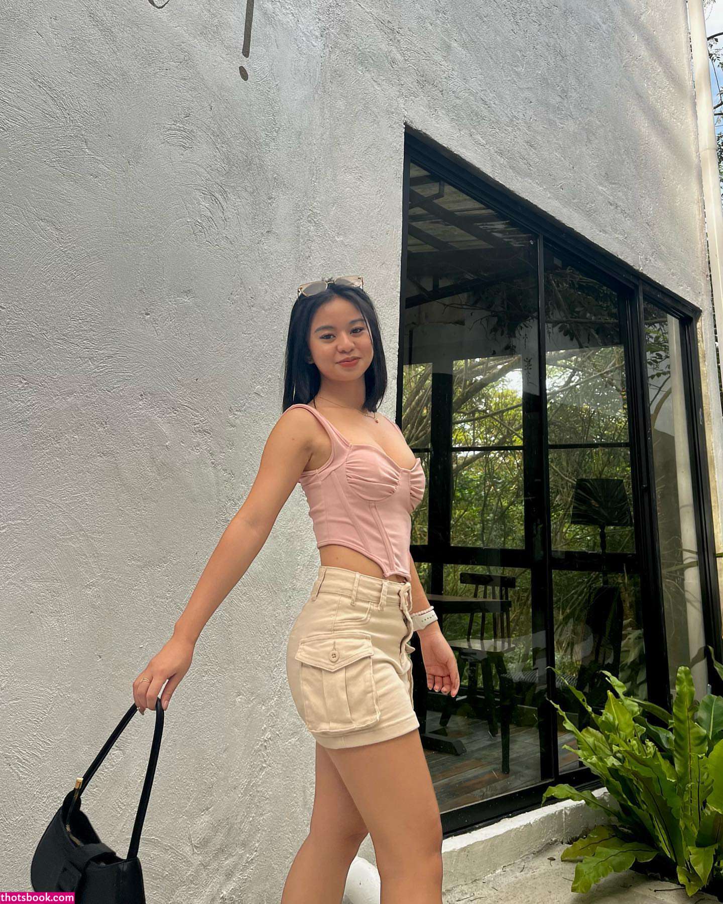 Izel Palacio Photo #12