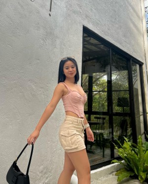 Izel Palacio Photo #12