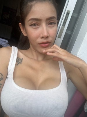 Noona Weena Photo #13