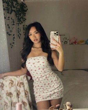 Daisy Chang Photo #7