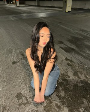 Daisy Chang Photo #16