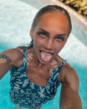 Amanda Essen Photo #30