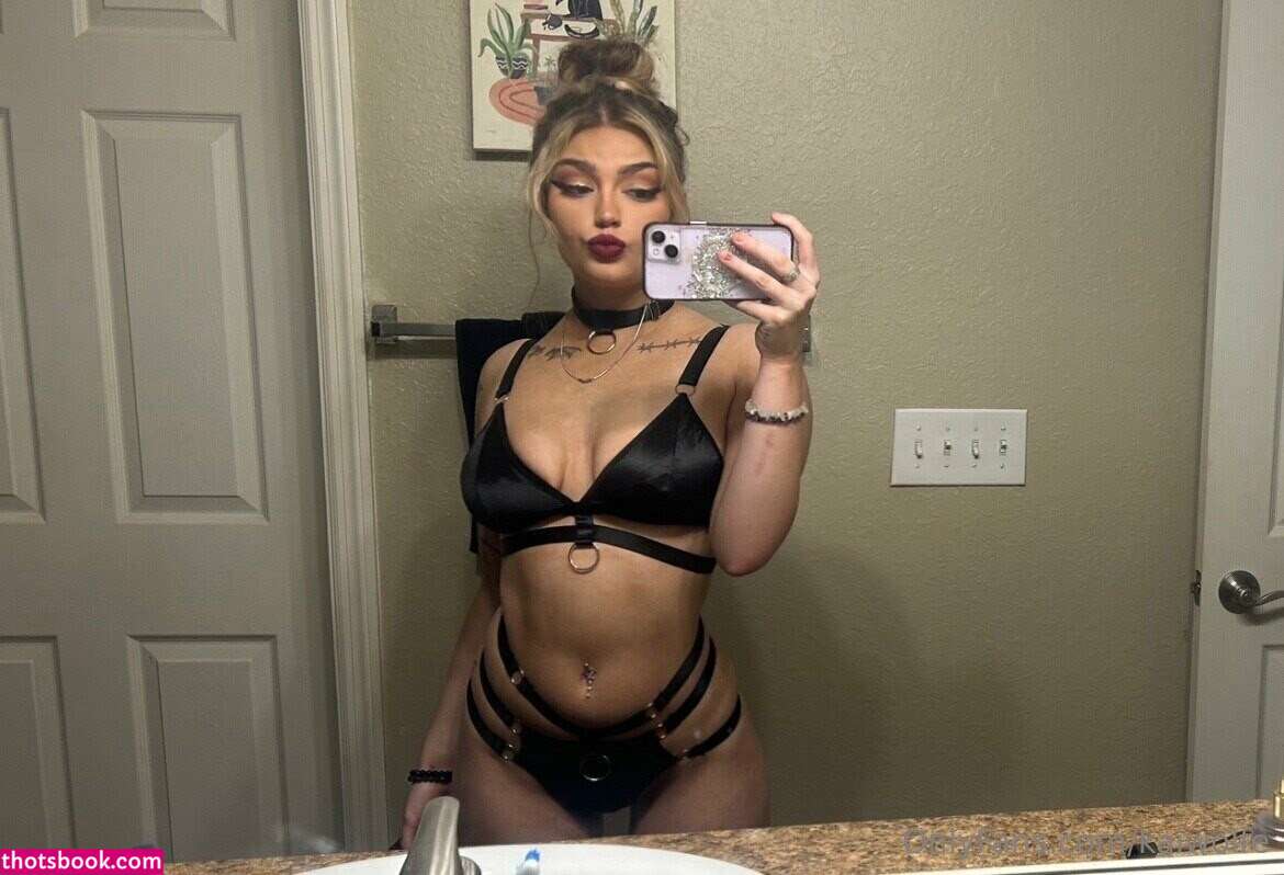 kaitlynnwxlfe Photo #11