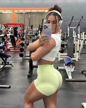 Makayla Anisa Photo #17