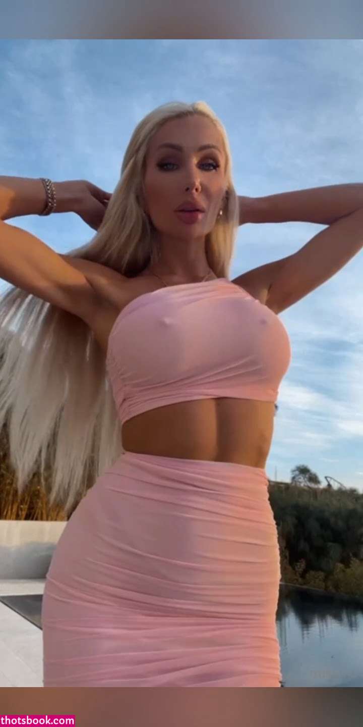 Missnicusia Photo #9