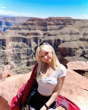 Anastasia Tong Photo #28