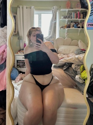 Boyeaterrr Photo #14