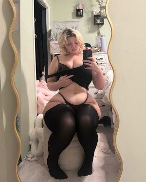 Boyeaterrr Photo #32