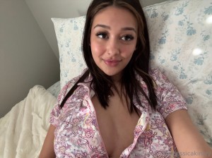 Jessica Kinley Photo #15