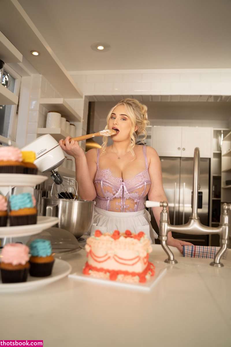 lucyadlernz Photo #13