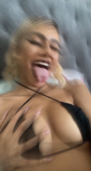 nishozoldyck Photo #2