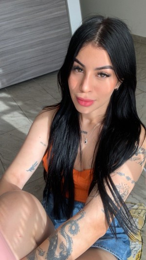 Sarah Montufar Photo #32