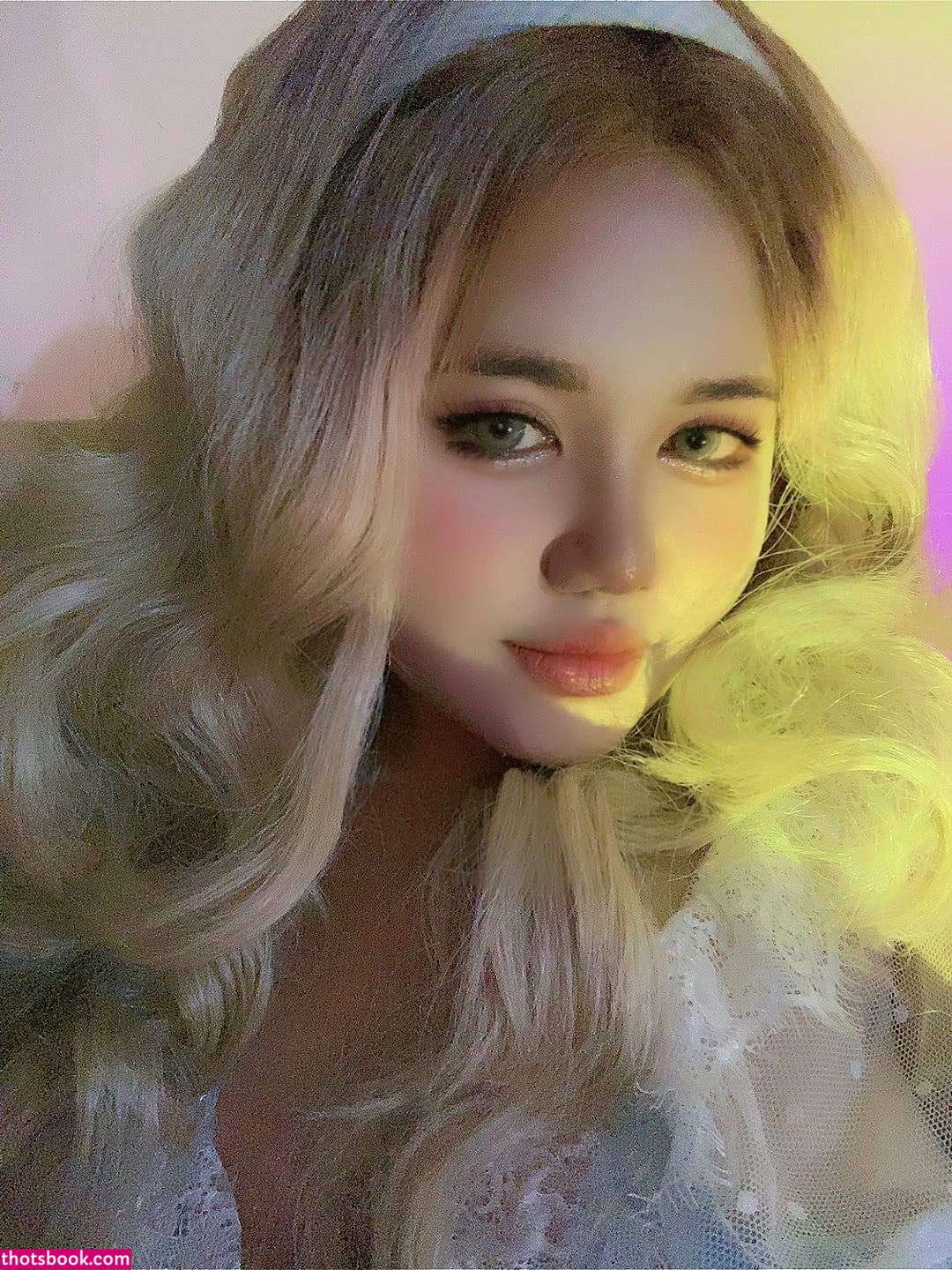 Charlotte Linlin Photo #5