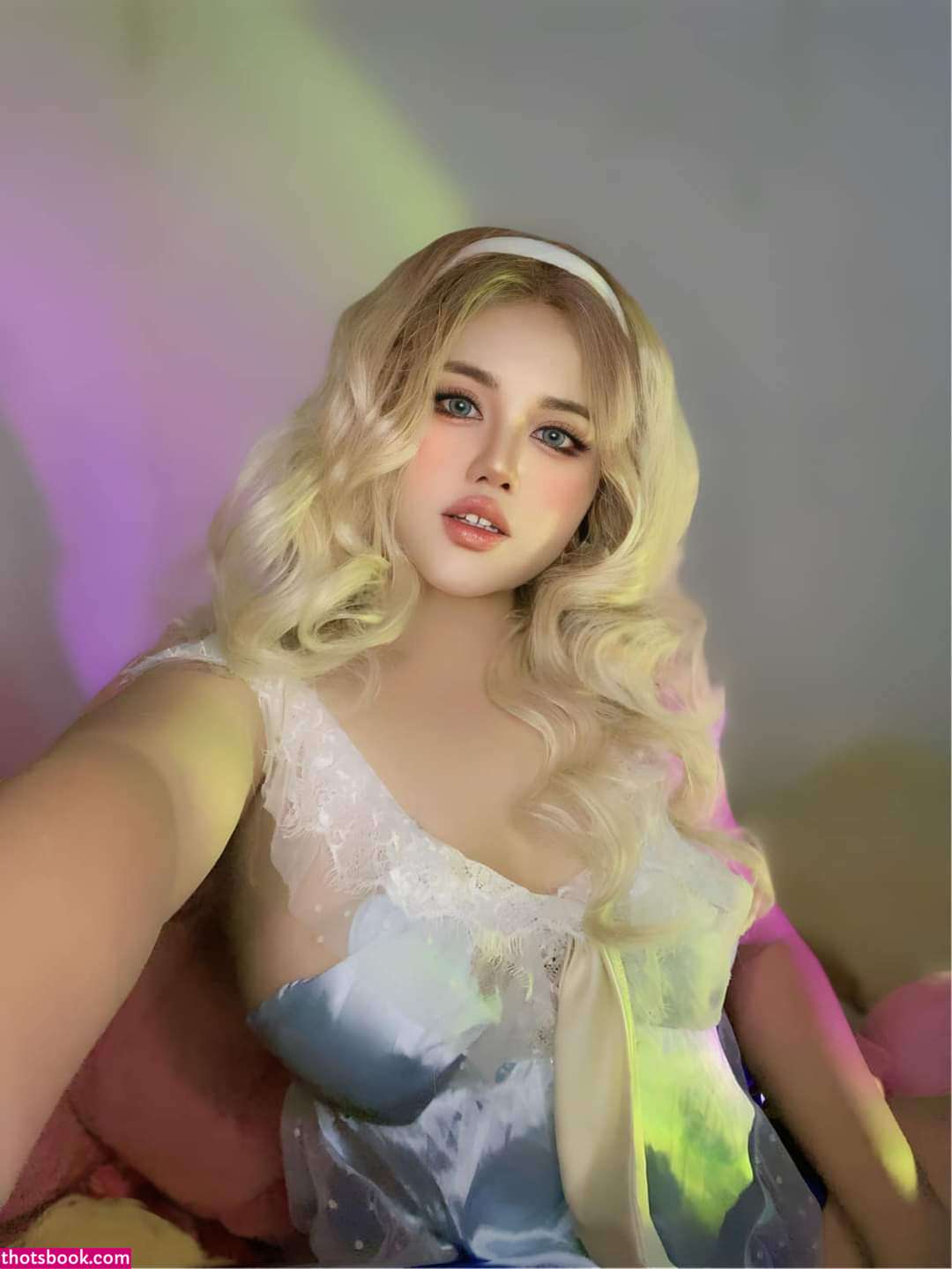 Charlotte Linlin Photo #11