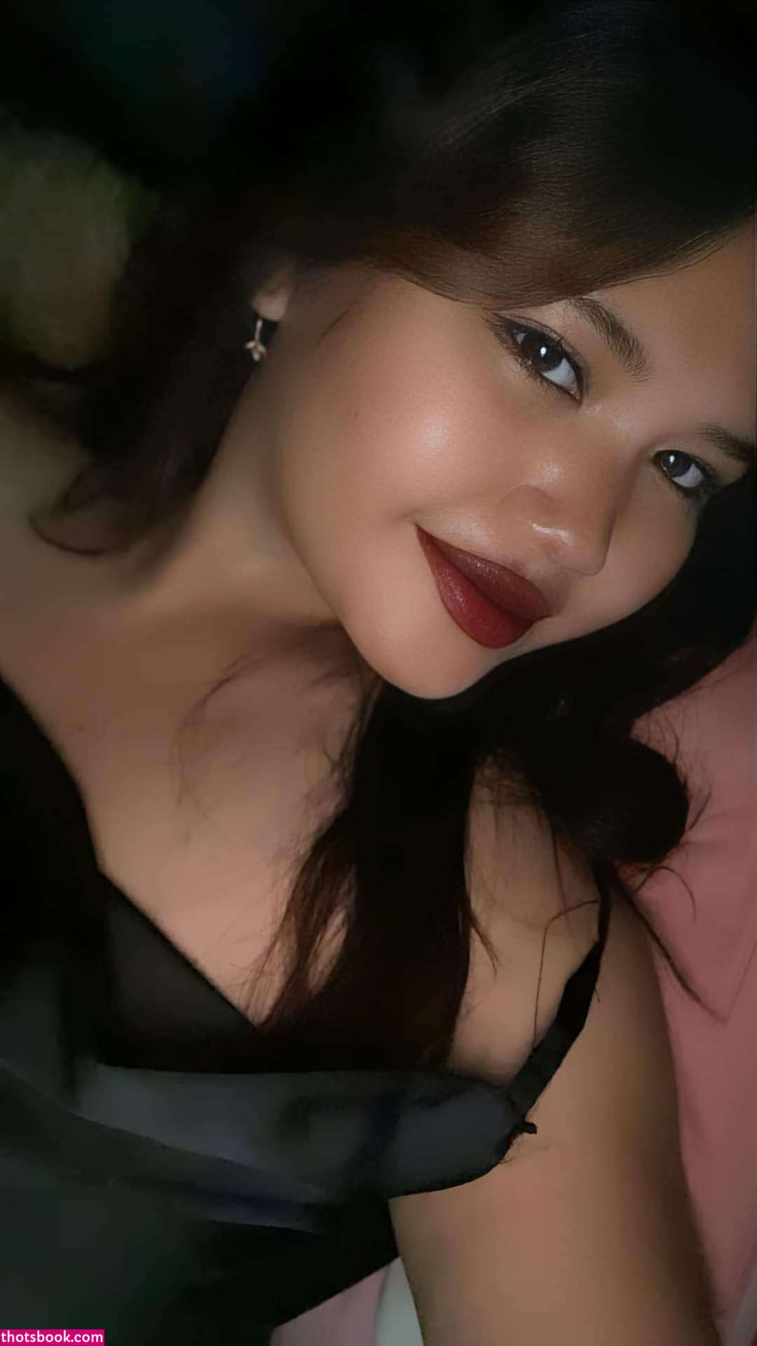 Charlotte Linlin Photo #20