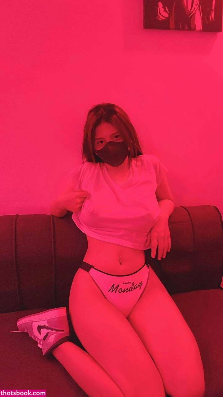 Charmaine Manicio Photo #2