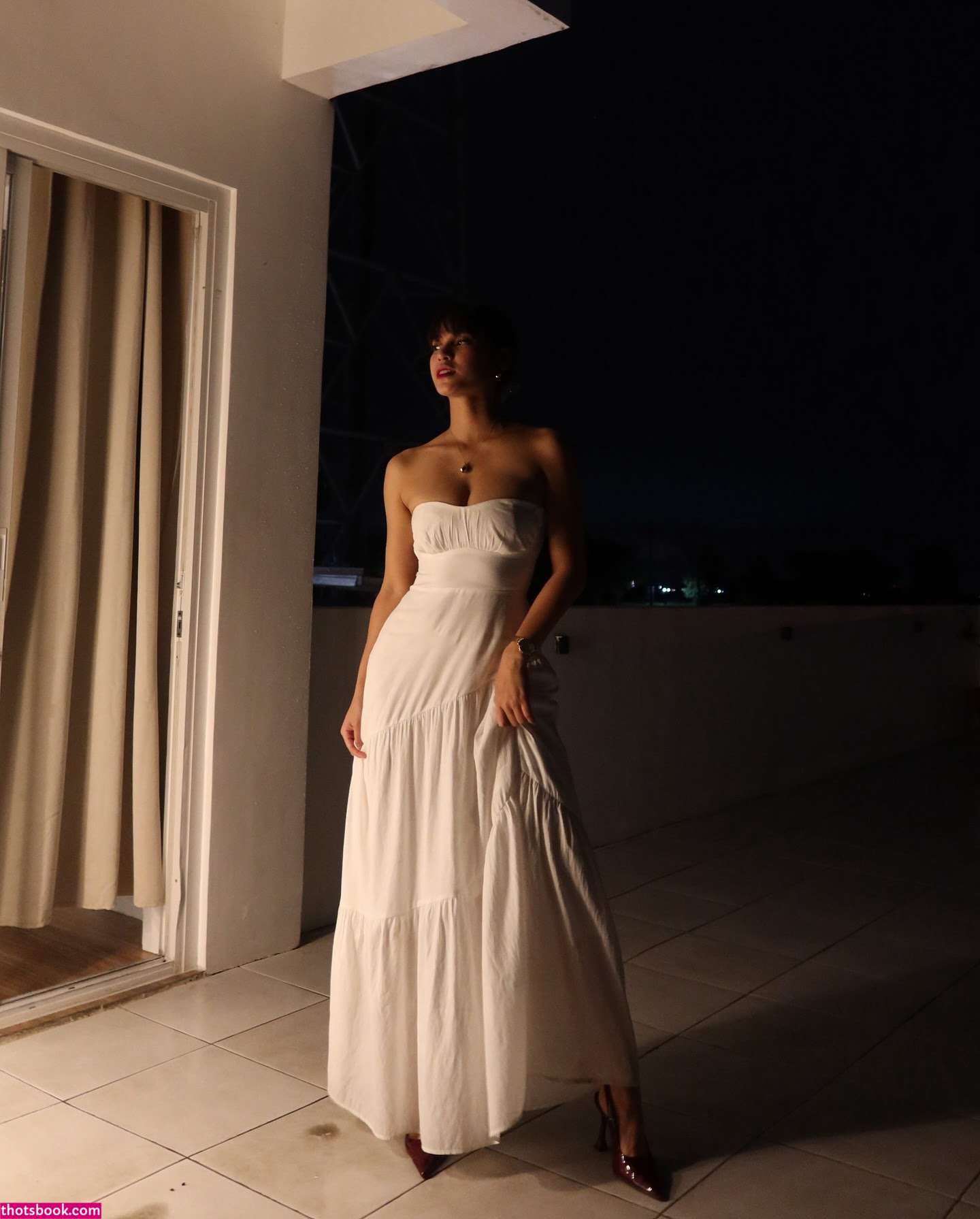 Criselda Alvarez Photo #14