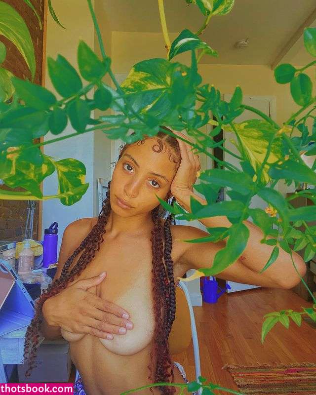 Anastasia Lovera Photo #9