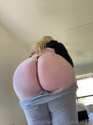 Georgina London Photo #31