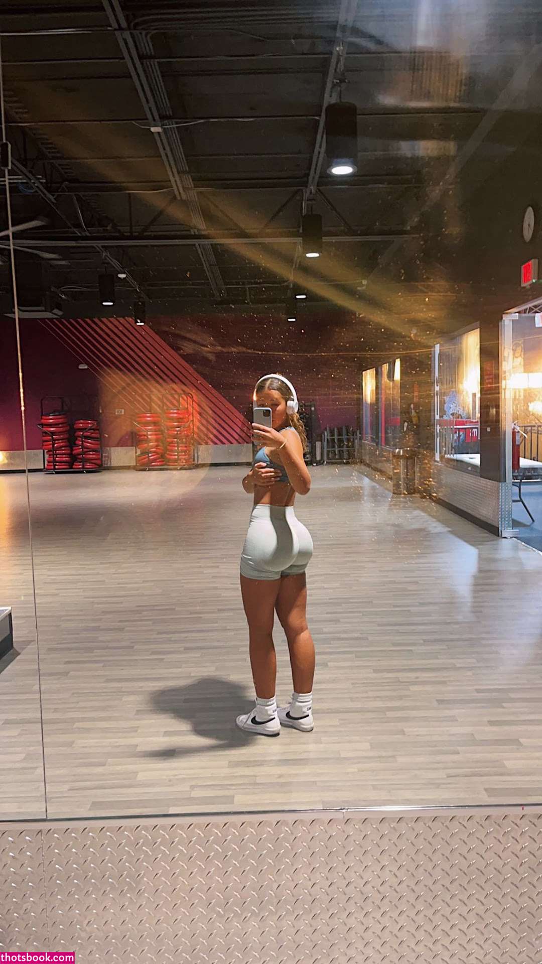 Jailyn Como Photo #13