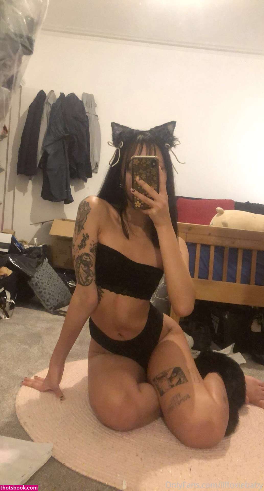 Lilfoxiebaby Photo #18