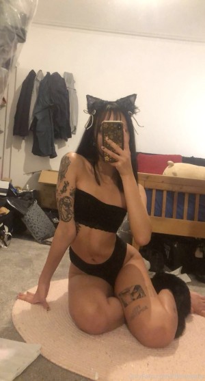 Lilfoxiebaby Photo #18