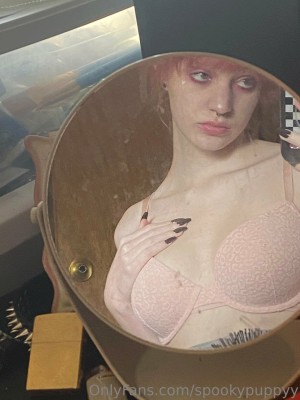 spookypuppyy Photo #23