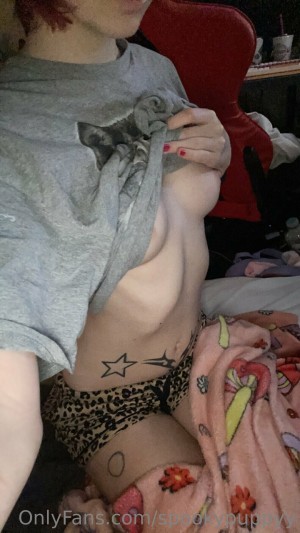 spookypuppyy Photo #32