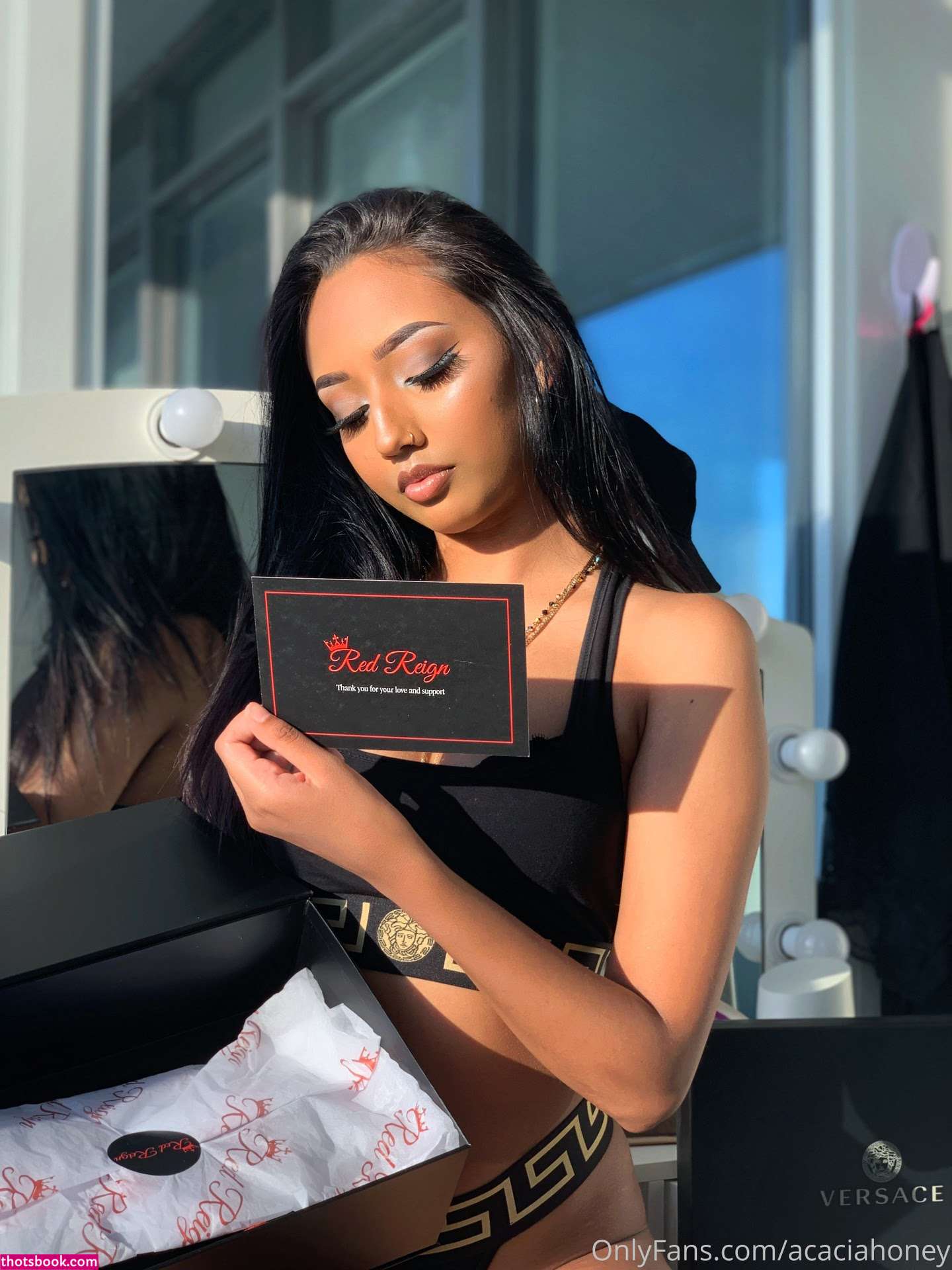 Acaciahoney Photo #3