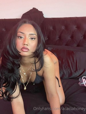 Acaciahoney Photo #30