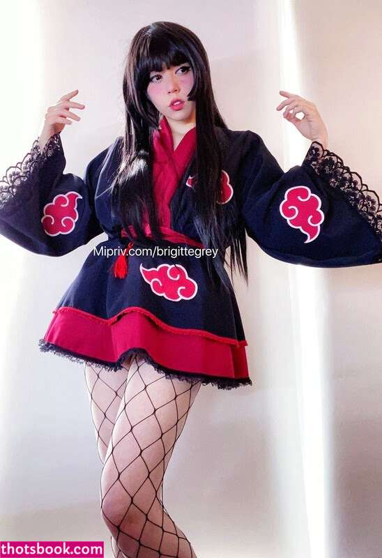 Brigitte Grey Photo #10