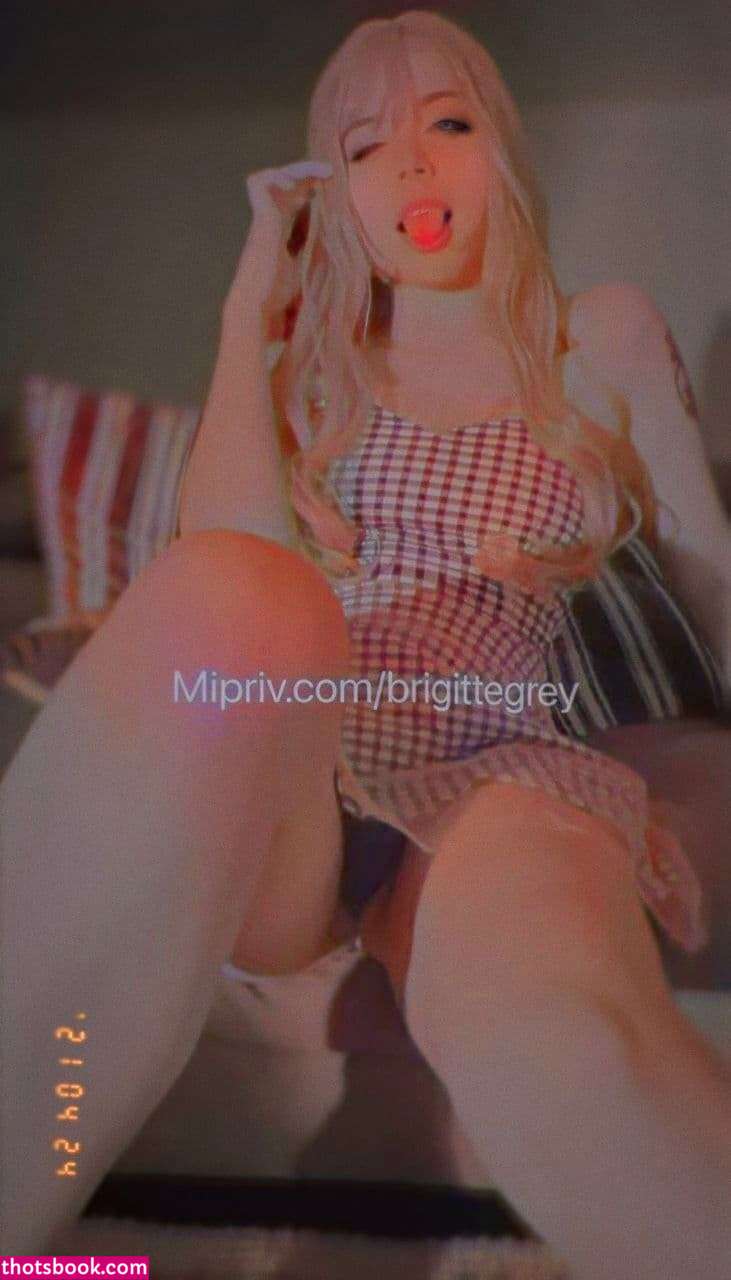 Brigitte Grey Photo #14