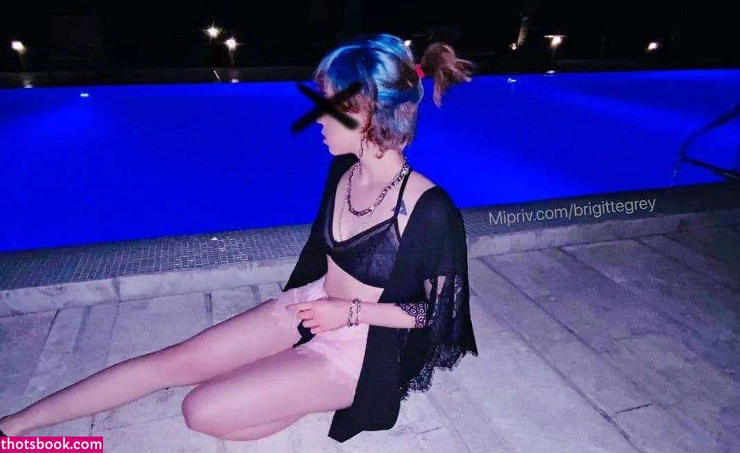 Brigitte Grey Photo #16