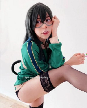 Brigitte Grey Photo #25