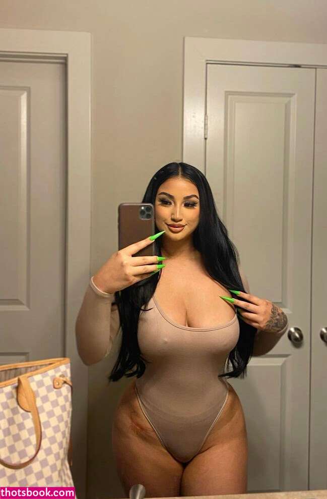 Sarahsoho Photo #3