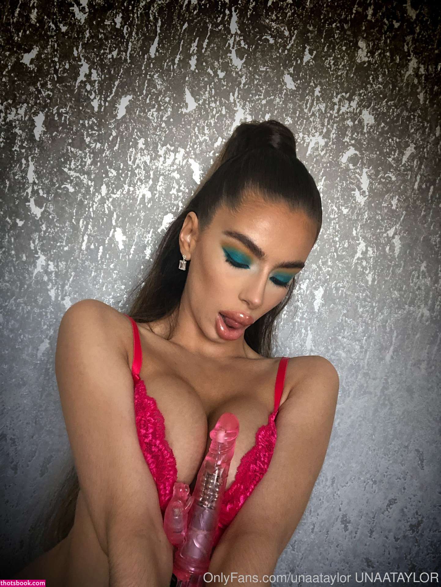 Unaa Taylor Photo #38