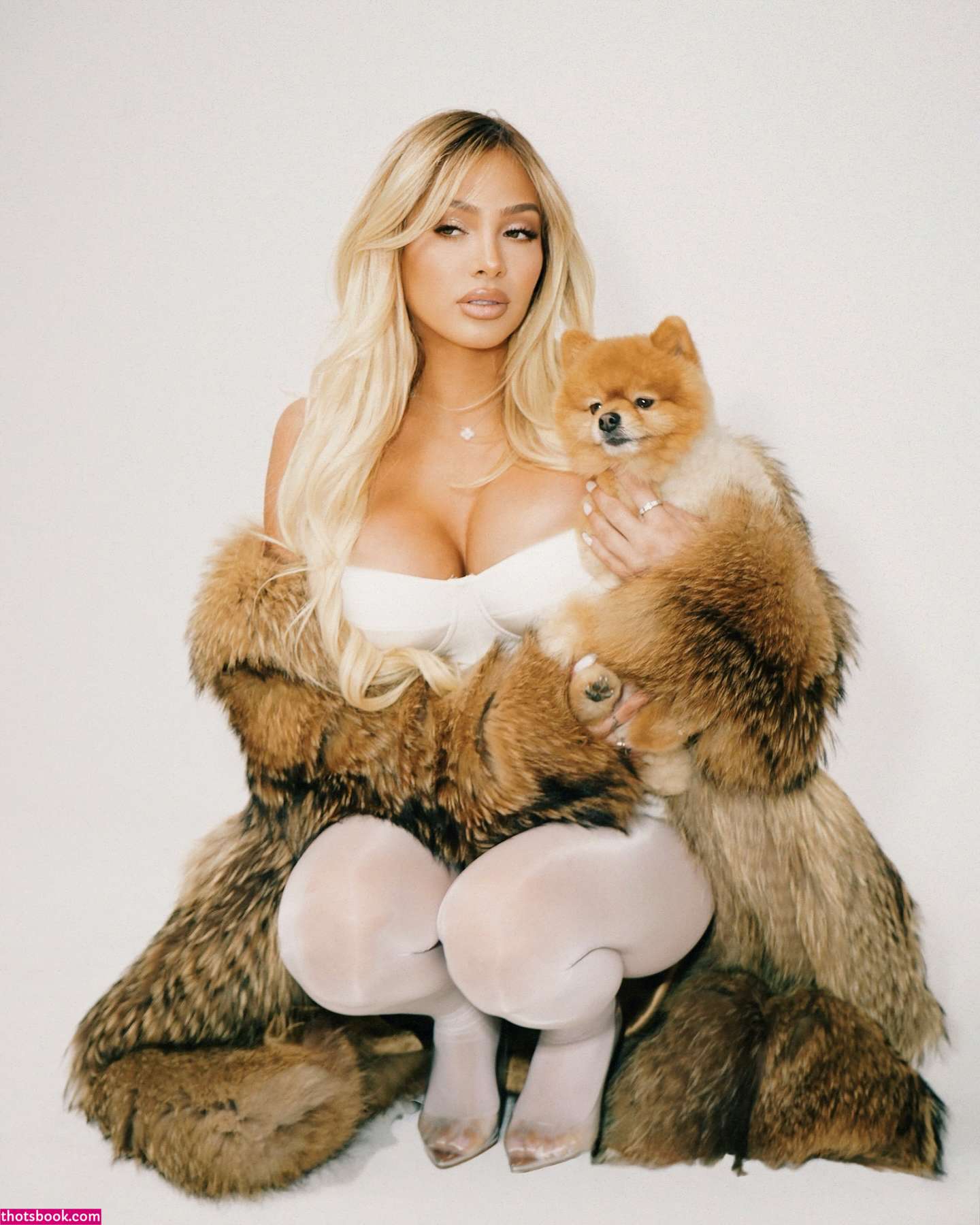 Andrea Celina Photo #13