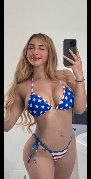 Andrea Celina Photo #29