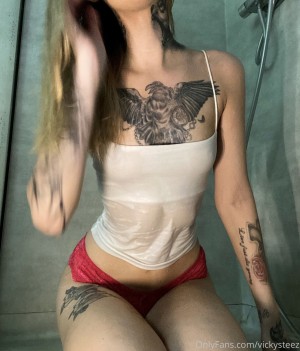 Vickysteez Photo #37