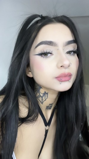 Britney Martinez Photo #8