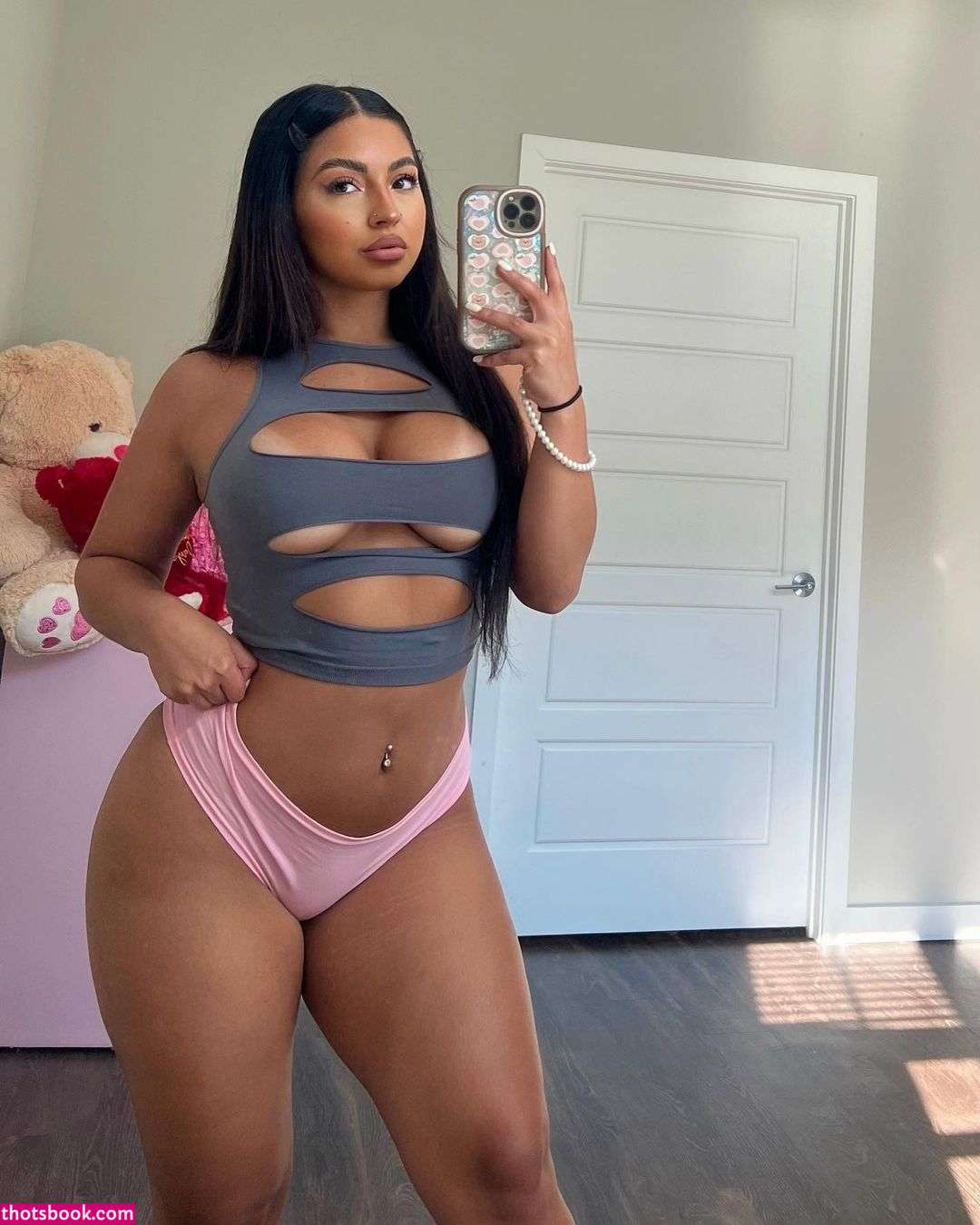 Cinddyrella Photo #3