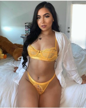 Cinddyrella Photo #22