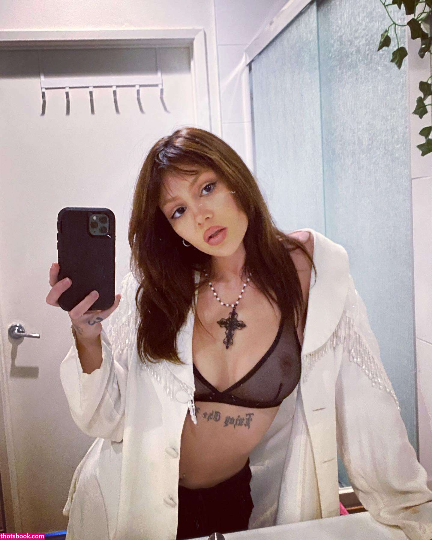 Almondmilkhunni Photo #3