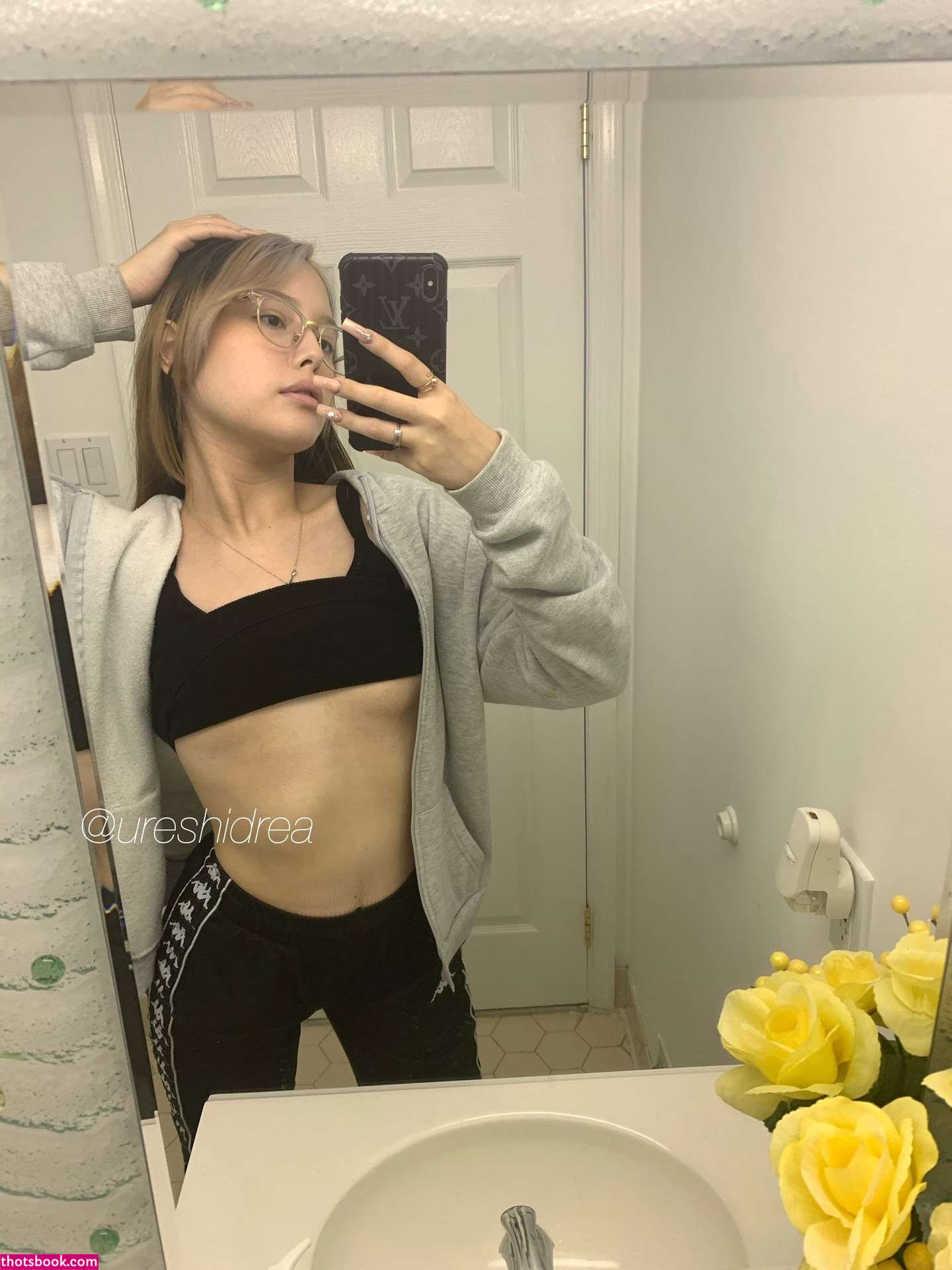 Ureshidrea Photo #26